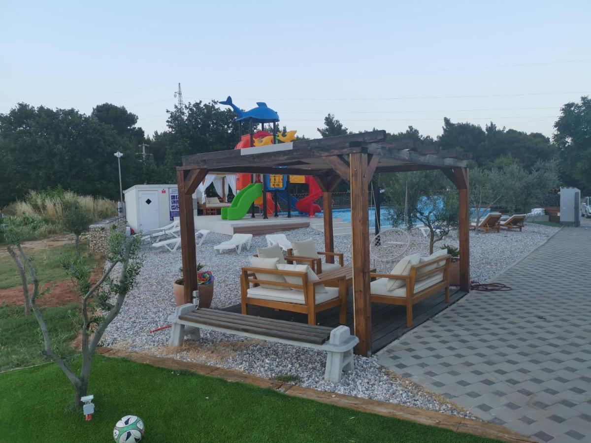 מלון באניולה Camper For Two מראה חיצוני תמונה